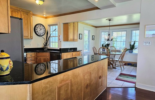 Powers Lake Casa | Classic Lake House on Powers Lake with boat house! Pet-friendly!