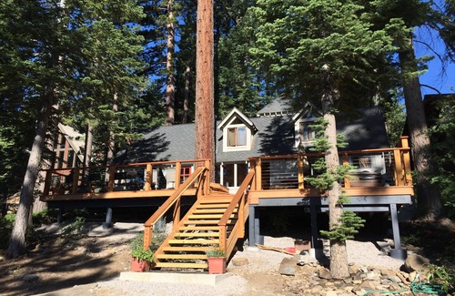 Carnelian Bay Cabina | Clásico orillas del lago Tahoe Cabin!