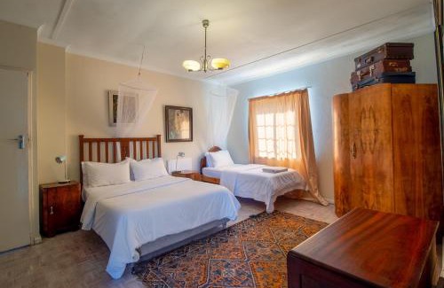 Tulbagh Hotel | Classic Lodge - Cape Dutch Quarters