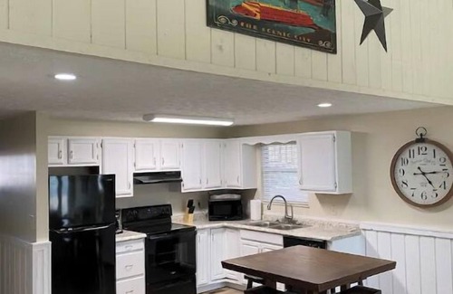 Caton Apartamento | Classic modern rustic getaway in the mountains!