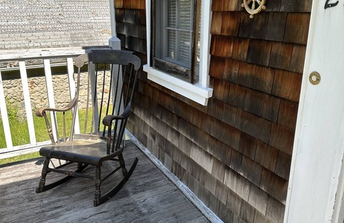 Ward Hill Casa | Classic New England Bunkhouse- Home for the whole family!