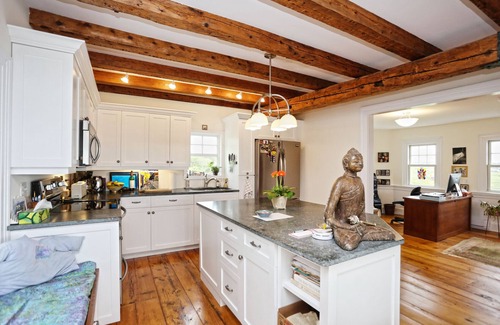 LaHave Casa | Classic Nova Scotia oceanfront experience in renovated century home