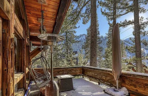 Olympic Valley Cabina | Classic Olympic Valley Cabin