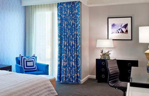 Ocean Park Hotel | Classic Room, 1 Queen, Hyatt Centric Delfina, Bar & Restaurant, Ocean Proximity