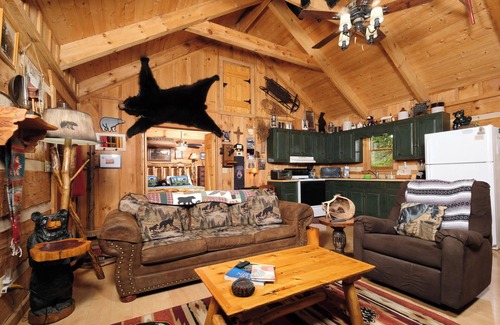 Gatlinburg - Pigeon Forge Cabina | OSO Nekkid ... ¡que sea su hogar en el SMOKIES!