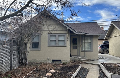University District Apartamento | Classic Victorian-Carriage House