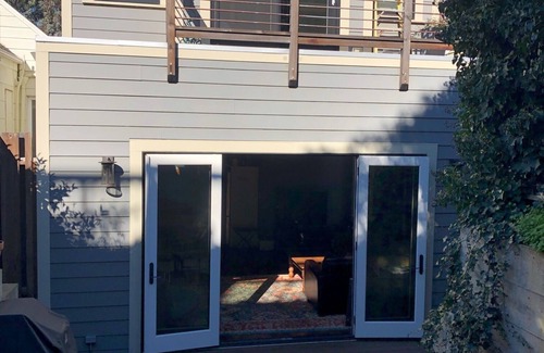 Bernal Heights Casa | Classic Victorian House in Sunny Neighborhood