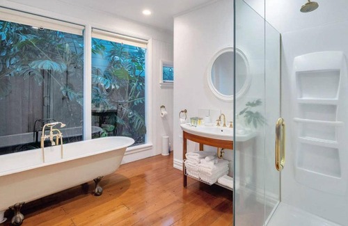 Ponsonby Casa | Classic Villa Retreat - Steps To Ponsonby Rd