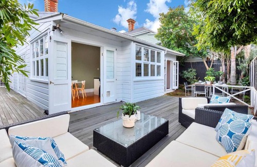 Ponsonby Casa | Classic Villa Retreat - Steps To Ponsonby Rd