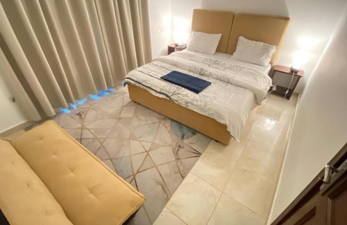 Mirdif Casa | Classic Villa Rooms opposite to Mirdif City Center