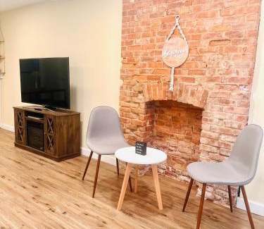 Bayonne Apartamento | Classical Isbills Row House close to NYC