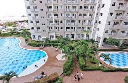 Las Pinas Condominio | Classy 2 BR Condo Unit @ South Residences
