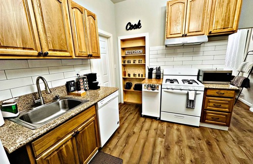 Downtown Sacramento Casa | Classy 2BR/1.5BA Downtown Sacramento