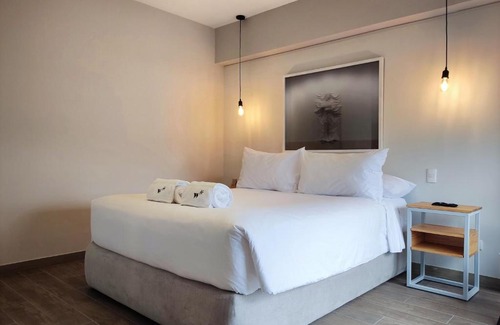 Miraflores Apartamento | Classy 2BR in Miraflores