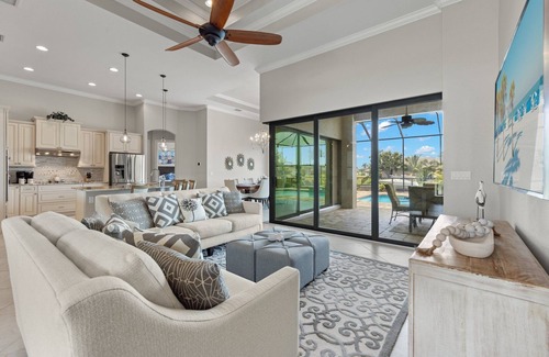 Pelican Casa | Classy in the Cape