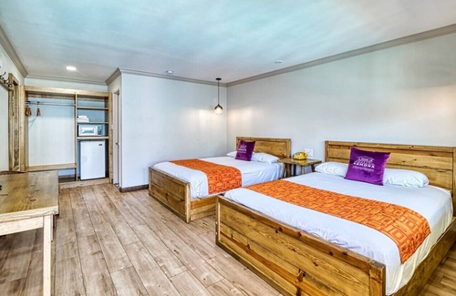 Ramona Cabina | Clean 2 Double Bed Room in Ramona Wineries