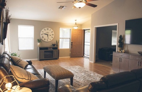 Buckeye Casa | Clean 4BR 2BA - Entire home, Family friendly!
