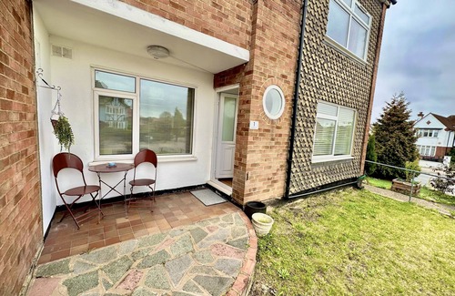 Hale Apartamento | Clean and Cosy Apartment near Edgware station