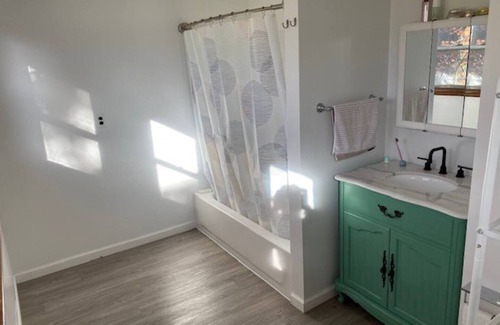 Clifton Casa | Clean and Neat House 3 bed 2 bath