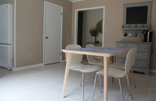 Tallahassee Casa | Limpie y abra 3bd / 2ba en un vecindario tranquilo y cercano