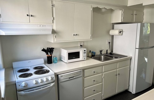 South Hyde Park Casa | Clean&Bright-2Story Townhome w/ Patio in Fab Location!