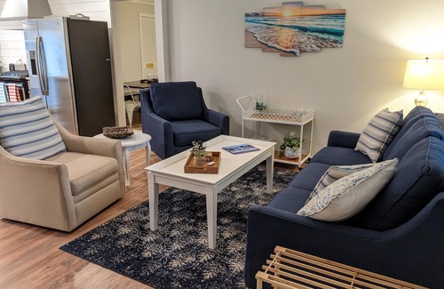 Savannah Casa | Clean Coastal Ranch Home Located Between the Beach and the City!