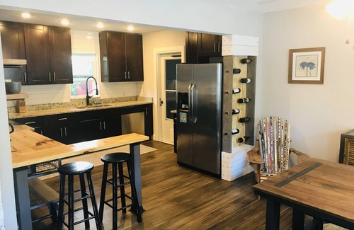 Greater Woodlawn Casa | Clean, cozy and sylish updated home in one of St. Pete's best neighborhoods!