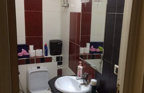 Al-Khalifa Casa | Apartamento limpio y acogedor ubicado en Maadi, una habitación privada en nuestra casa