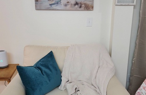 Colington Apartamento | Clean Cozy Efficiency Beach Apt