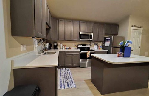Country Homes Casa | Clean Cozy Family Home near Whitworth University, park,shopping and Mt Spokane