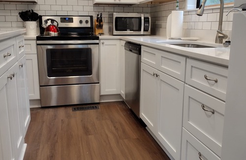 Fernandina Beach Condominio | Tranquila casa de pueblo de 3 bd / 2 ba con piscina, tenis, ~ 175 yardas para acceder a la playa # 24.