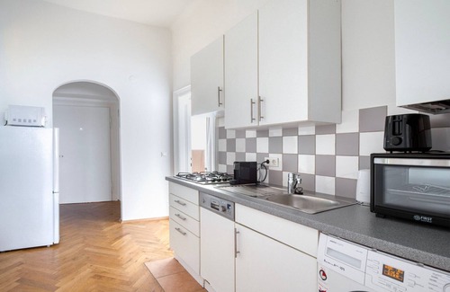 Weißgerber Apartamento | Clean Landstraße 1BR w/ Elevator, nr Restaurants, by Blueground