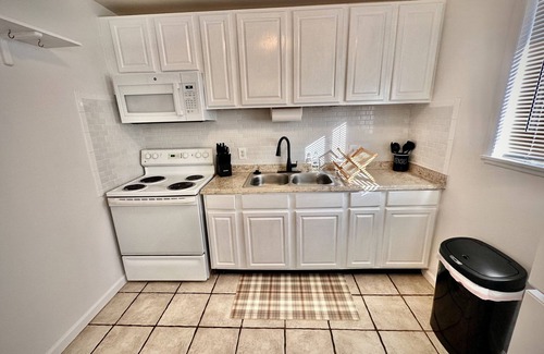 Southeast Colorado Springs Apartamento | Clean Modern Eastside Colorado Springs Apartment Delta