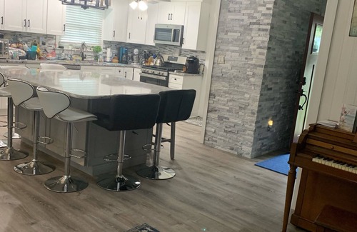 Lower Township Casa | Clean, Modern family friendly beach house