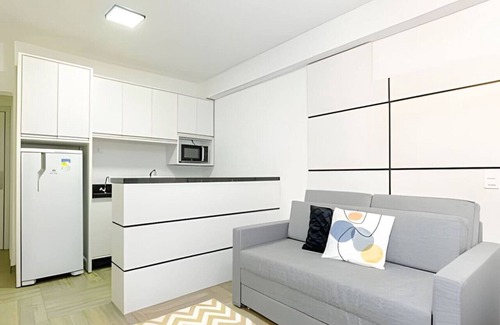 Matriz Apartamento | Clean modern studio with air at Lifespace Curitiba