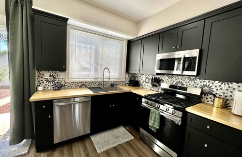 Henninger Park Casa | Clean New Cozy Modern Boho Spacious Family Home Near Disneyland Beaches SNA LAX