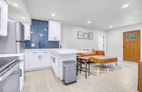 Brazoria Apartamento | Clean Remodeled 2-bedroom corporate apt in Brazoria with AC, Wi-Fi, Washer/dryer