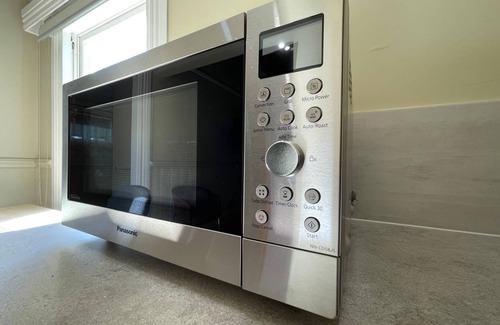 Seymour Casa | Clean, secure studio