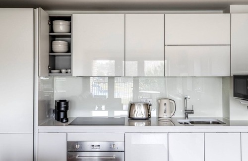 Vassall Apartamento | Clean Stockwell 1BR w/ Balcony, nr Park & Oval Station, by Blueground
