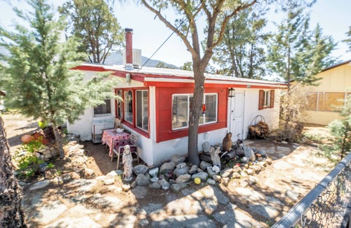 Pinyon Pines Casa | Clear Skies, Cozy Nights, Open for Guests