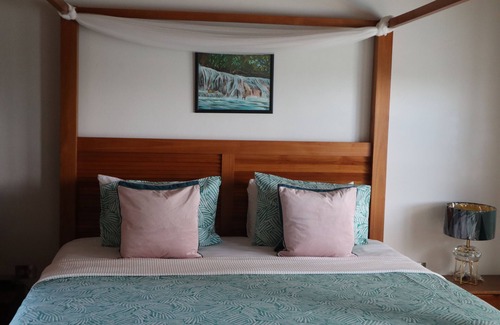 Duncans Villa | Clearview villa is a beautiful 5 Bed Room villa within Gated Estate.