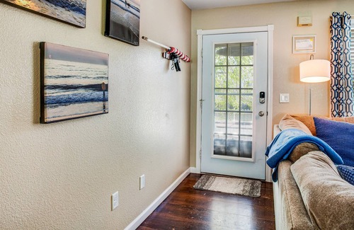 Clearwater Casa | Clearwater home with screened deck, outdoor shower, outdoor pool - Dogs OK