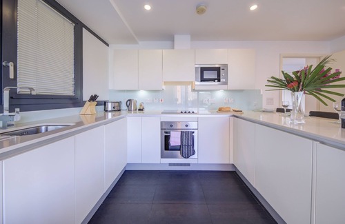 Redcliffe Apartamento | Cleyro Serviced Apartments-Finzels Reach