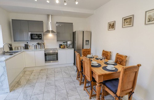 Loftus Cabaña | CLIFF HOUSE, pet friendly, character holiday cottage in Loftus