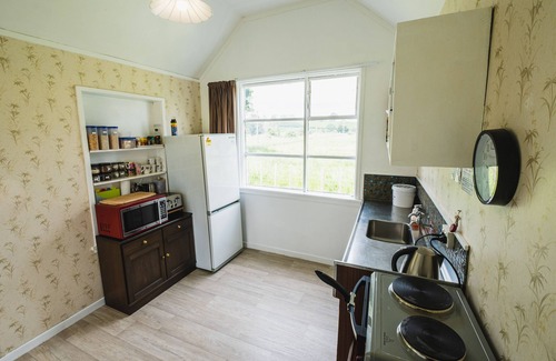 Kiwitea Cabaña | Cliff Top Cottage just off SH1