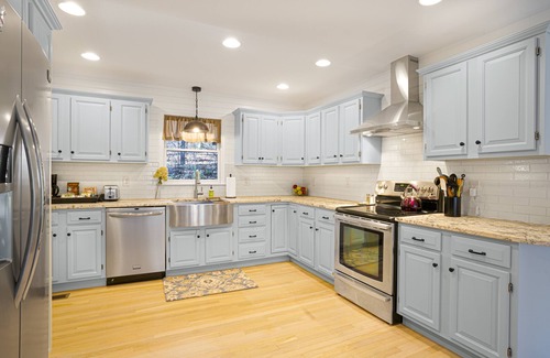 Thompson's Station Casa | Cliffside Cottage