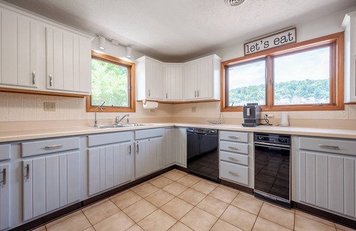 Ingles Casa | Cliffview Lakefront Retreat! Huge Dock, Floating Dock, Fire Pit, Multiple Patios