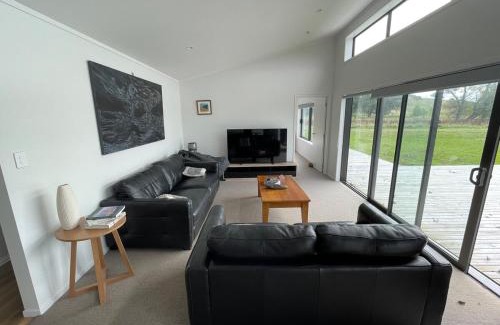 Te Awanga Casa | Clifton Bay Cottage