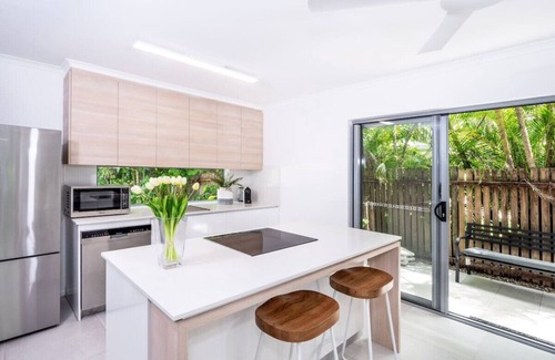 Clifton Beach Apartamento | Clifton Beach Waterfront 2BR Stylish Home