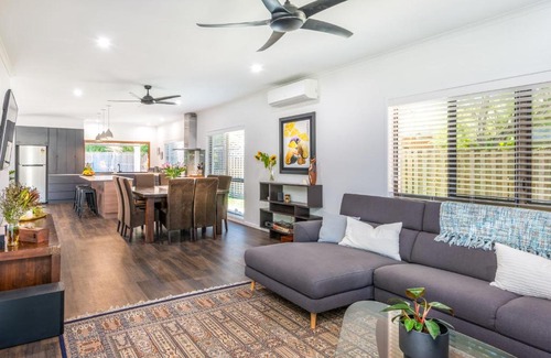 Clifton Beach Casa | Clifton Cove Cairns Paradise